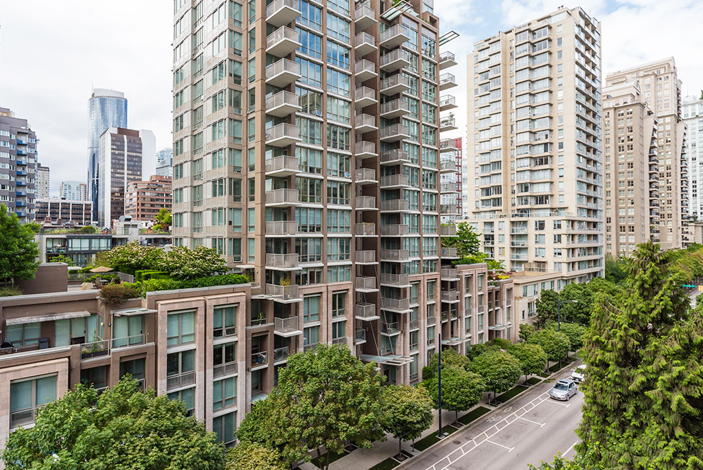 Relocate to Yaletown Vancouver Condo